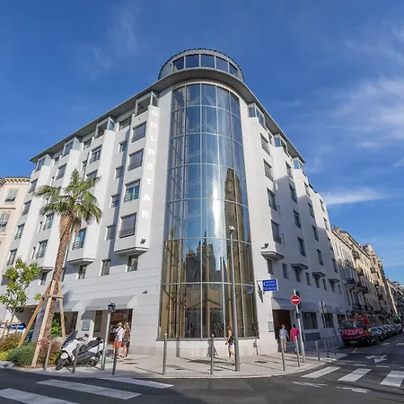 Goldstar & Hotell 4*