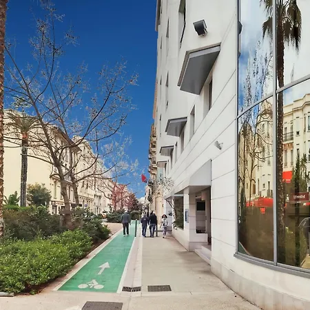 Goldstar & Hotell Nice