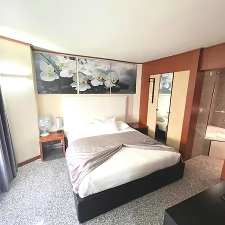 Hotell Goldstar & Nice