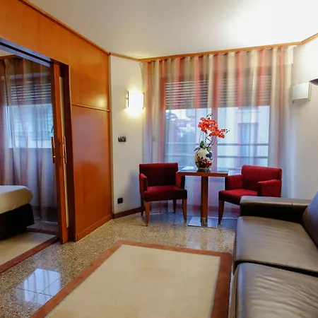 Hotell Goldstar & Nice