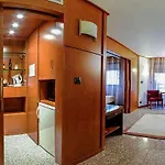 Hotel Goldstar &