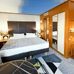 Hotel Goldstar &