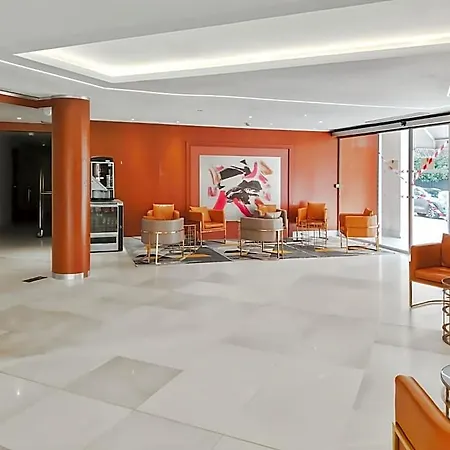 Goldstar & Hotel 4*