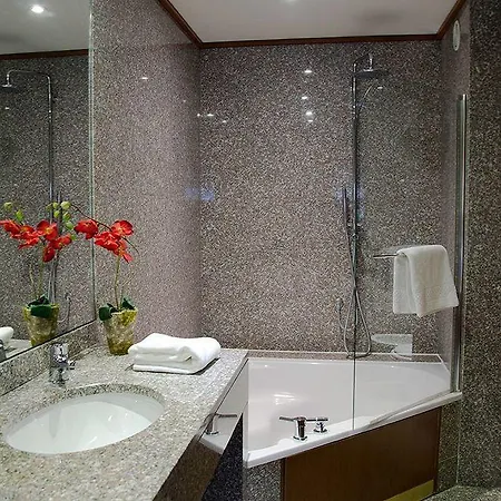 Goldstar & Отель