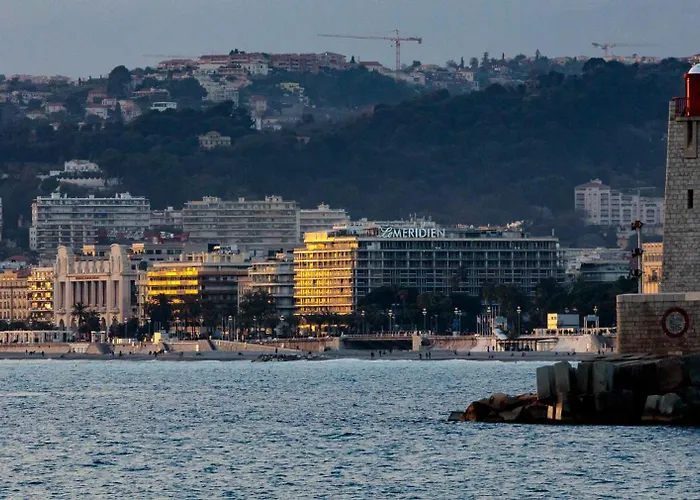 Hotel Goldstar & Nice