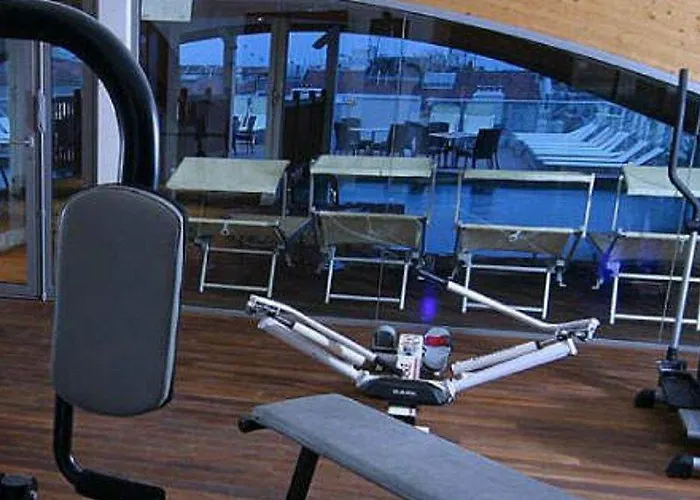 Goldstar & Hotel Nice