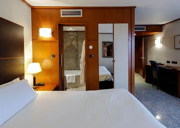 酒店 Goldstar & 4*