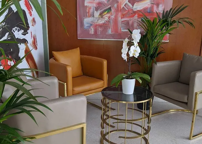 Goldstar & 4* 尼斯